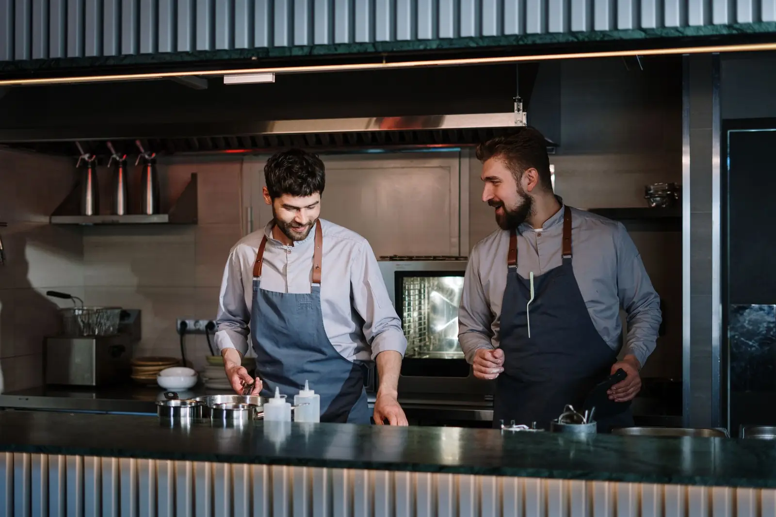 Cocina profesional de restaurante